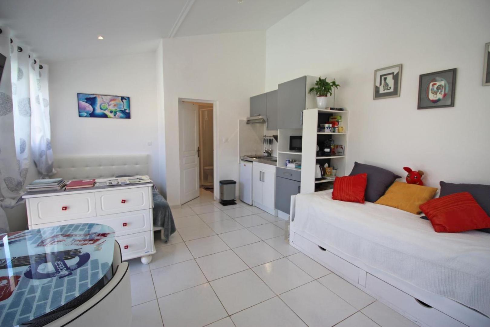 Les Carpes A Limoges Bed & Breakfast ภายนอก รูปภาพ