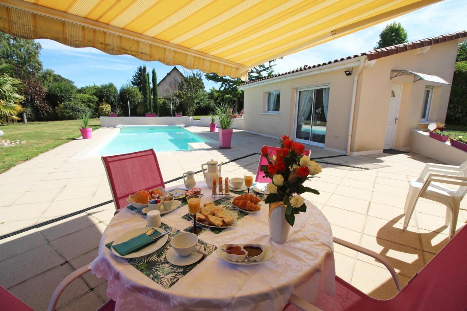 Les Carpes A Limoges Bed & Breakfast ภายนอก รูปภาพ
